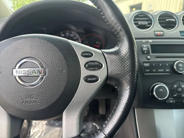 Used 2009 Gray Nissan 2.5 SL image 17