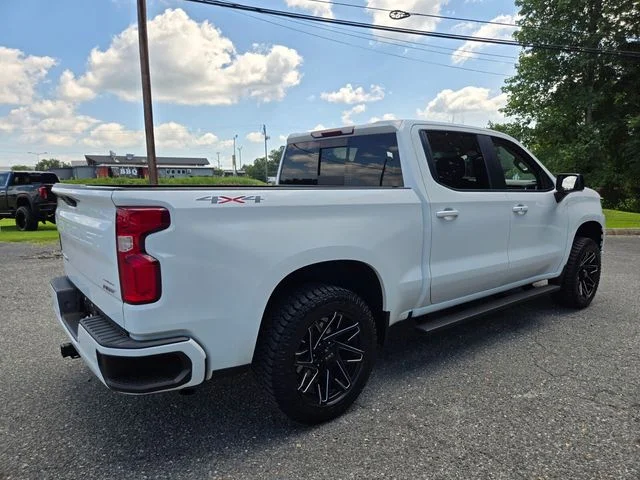 Used 2021 White Chevrolet RST image 8