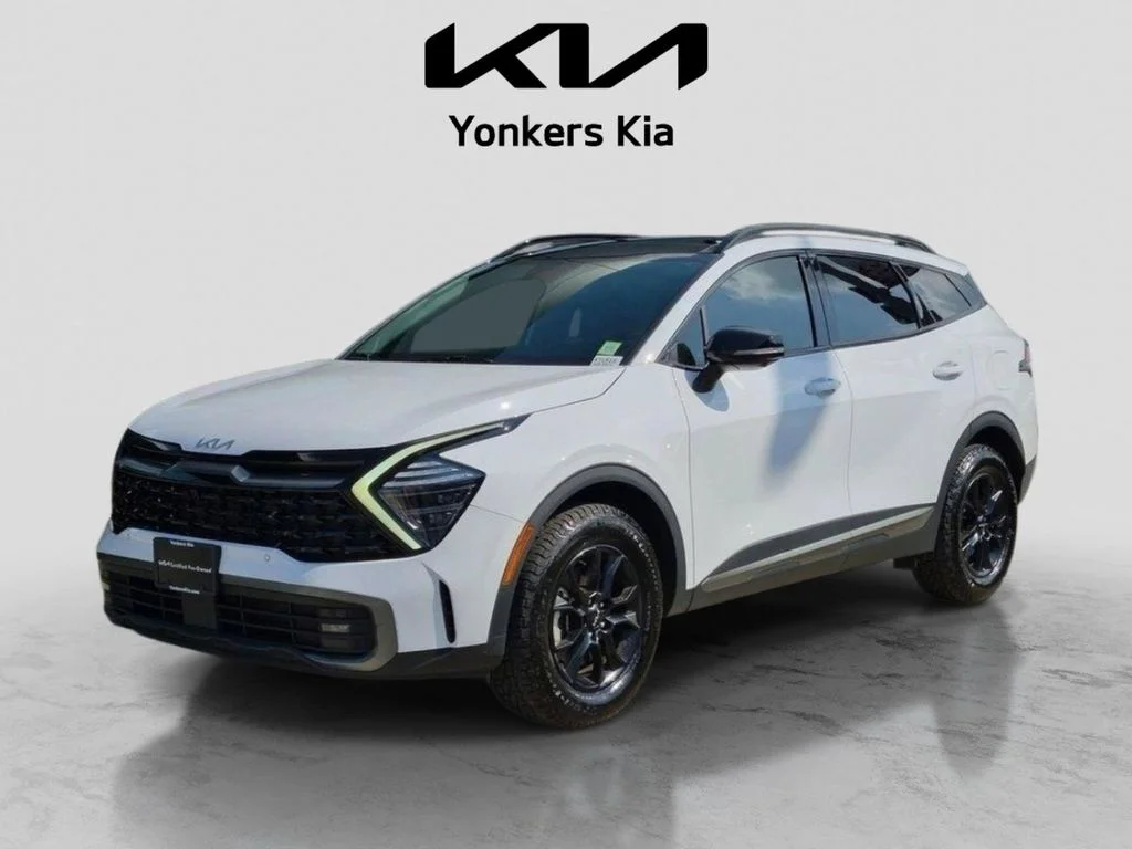 Used 2023 White Kia X-Pro Prestige image 1