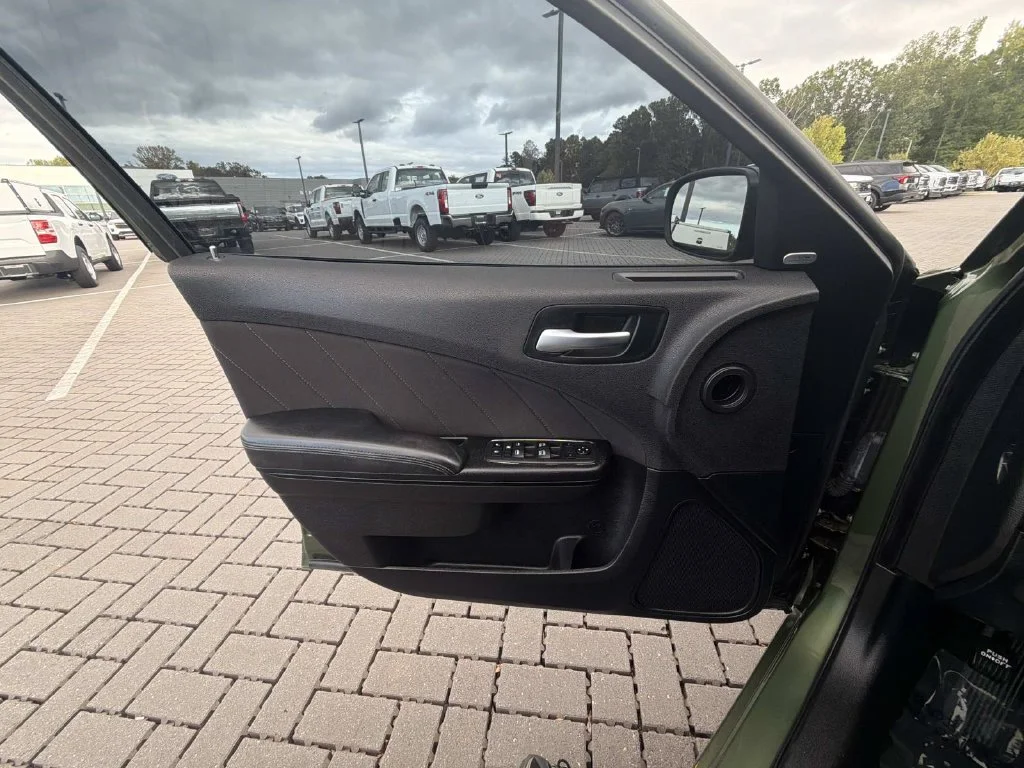 Used 2023 Green Dodge SXT image 14