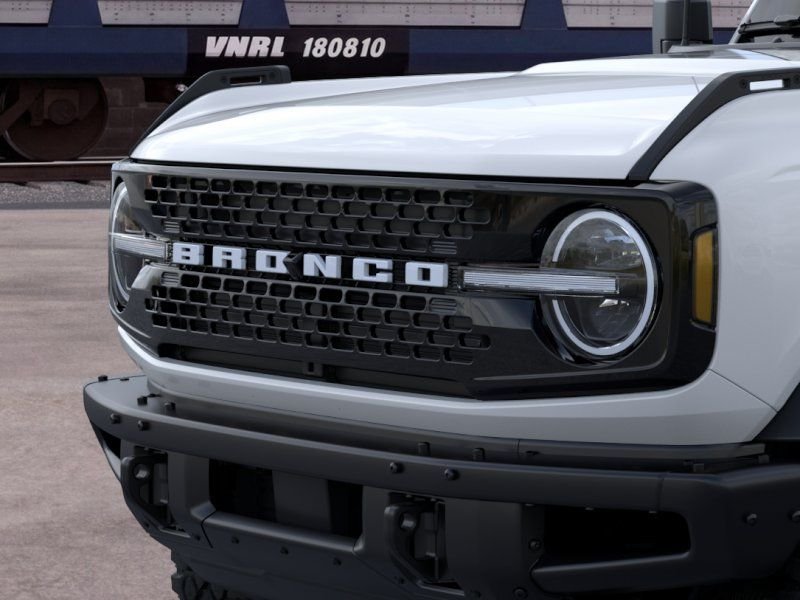 New 2026 Oxford White Ford Badlands image 19