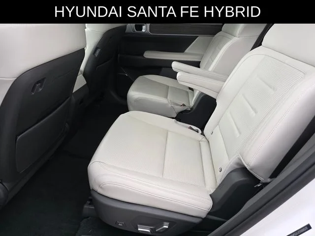 Used 2025 White Hyundai Calligraphy image 20