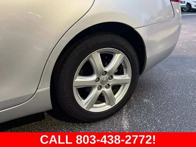 Used 2009 Silver Toyota  image 27