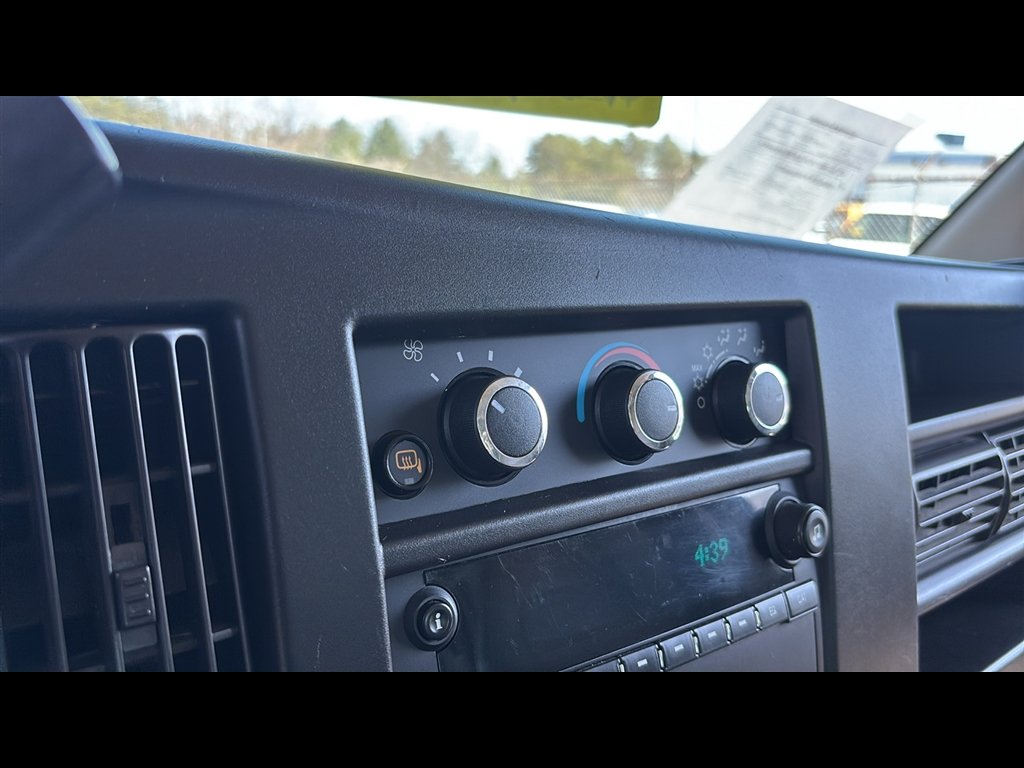 2022 Chevrolet Express Cargo 1WT - Photo 15