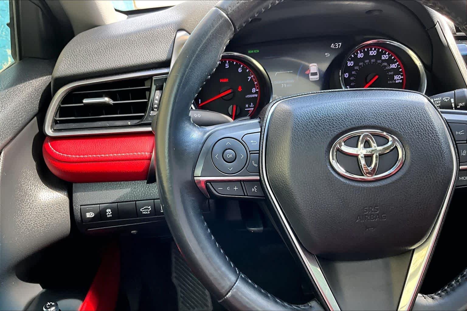 Used 2019 Celestial Silver/Midnight Black Metallic Toyota XSE image 24