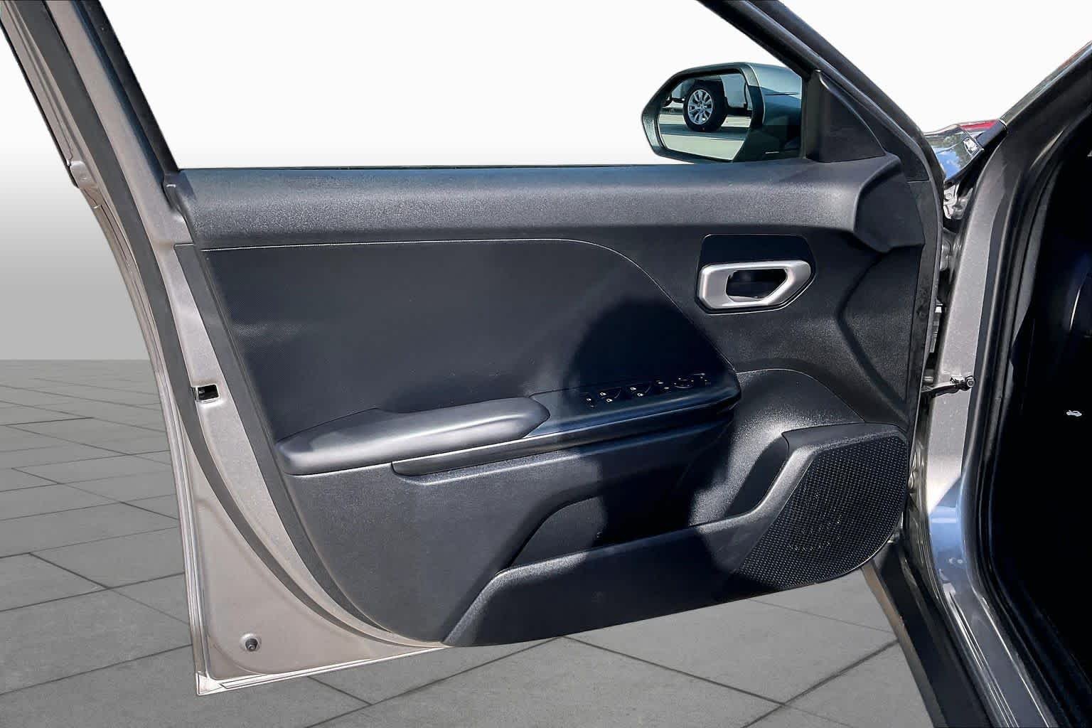 Used 2026 Steel Gray Kia LXS image 21