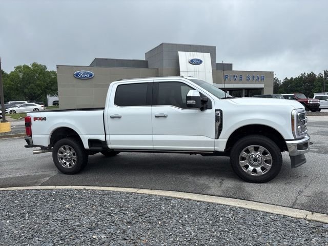 2026 Ford F-250 Lariat 4x4 Crew Cab 6-3/4' Box's photo