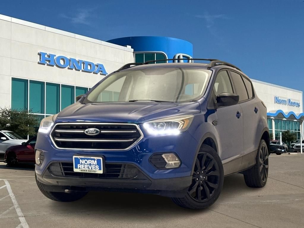 2017 Ford Escape SE's photo