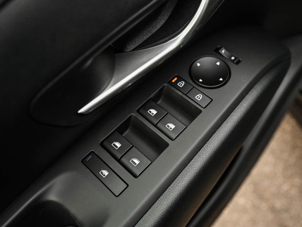 New 2026 Creamy White Pearl Hyundai SEL AWD image 43