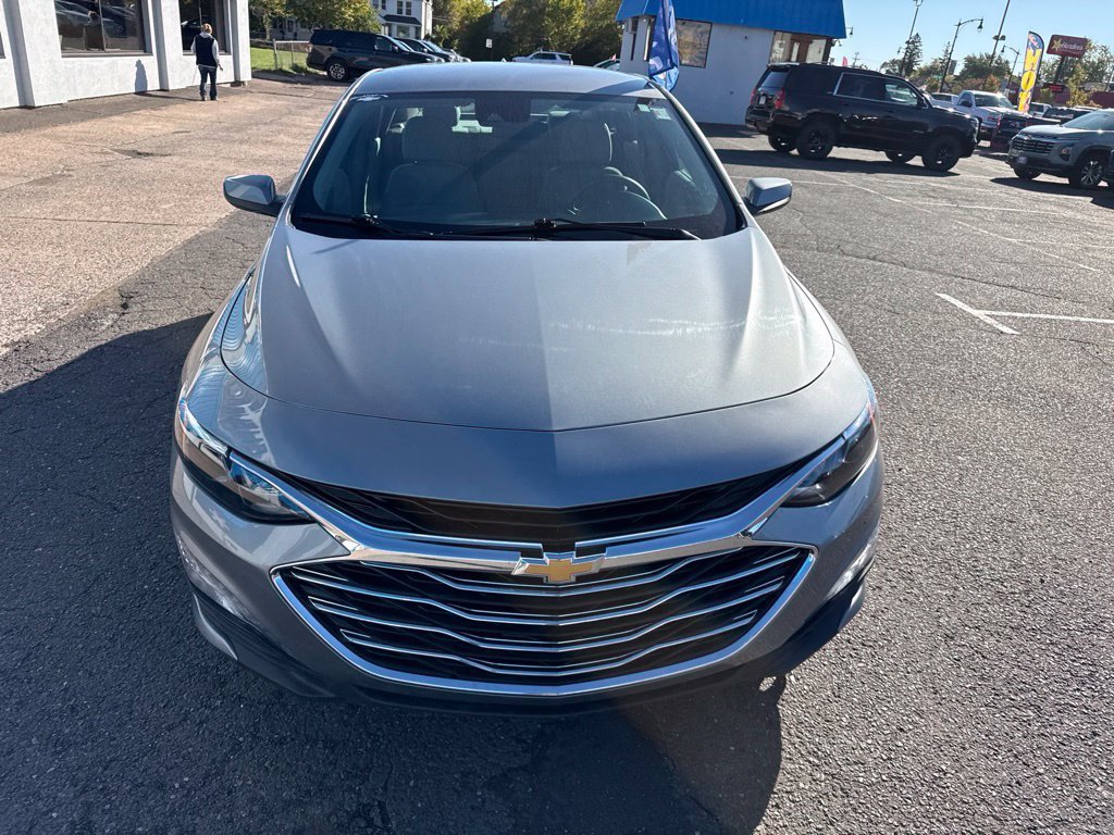 Used 2024 Sterling Gray Metallic Chevrolet 1LT image 4