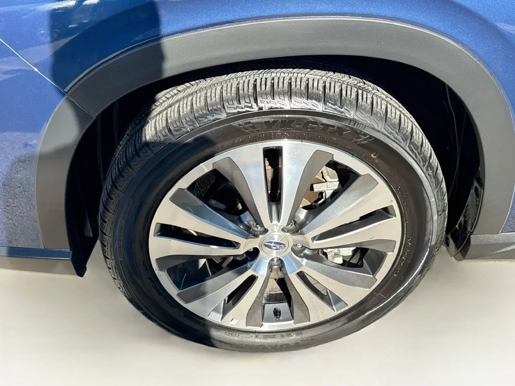Used 2020 Blue Subaru Limited image 41