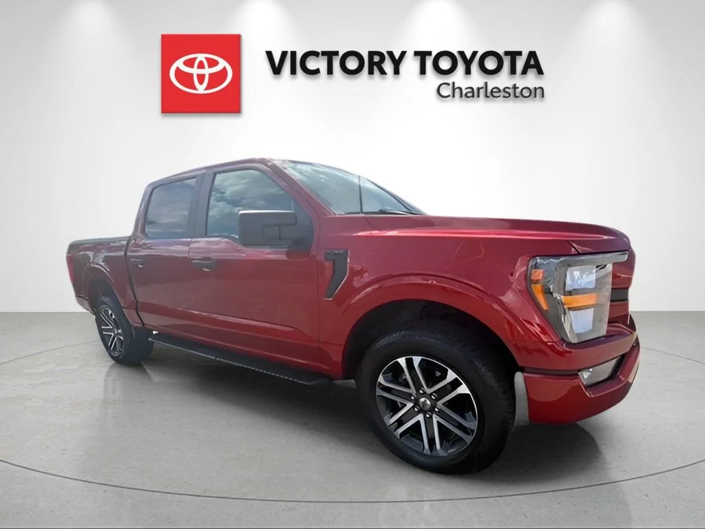 Used 2023 Red Ford XL image 5