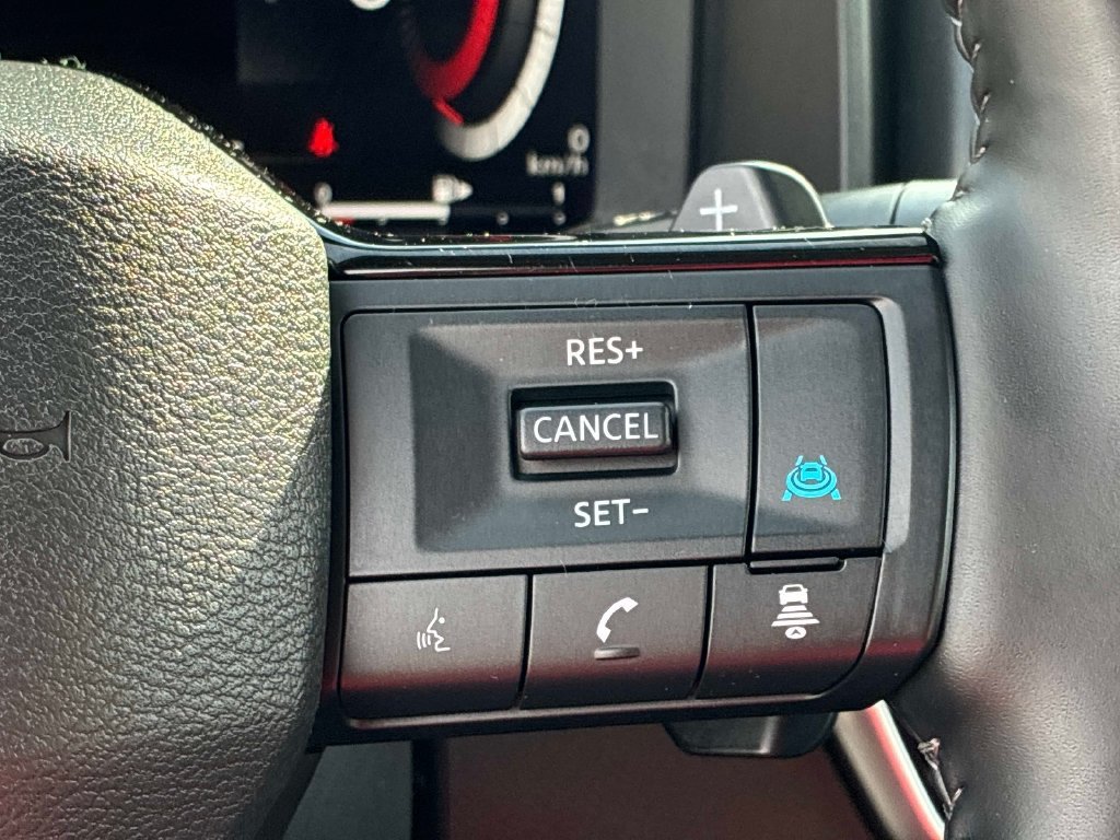 Used 2025 Black Nissan SL image 26