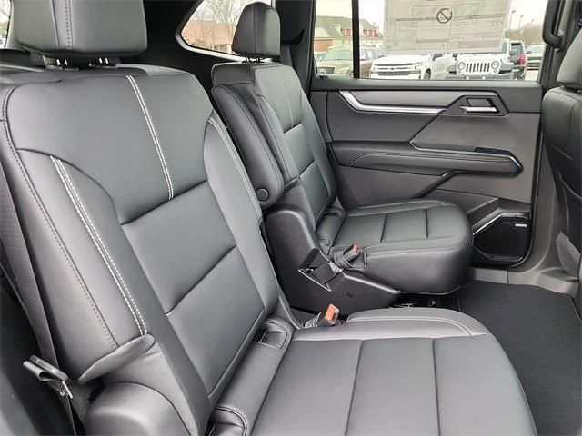 New 2026 Silver GMC Elevation image 19