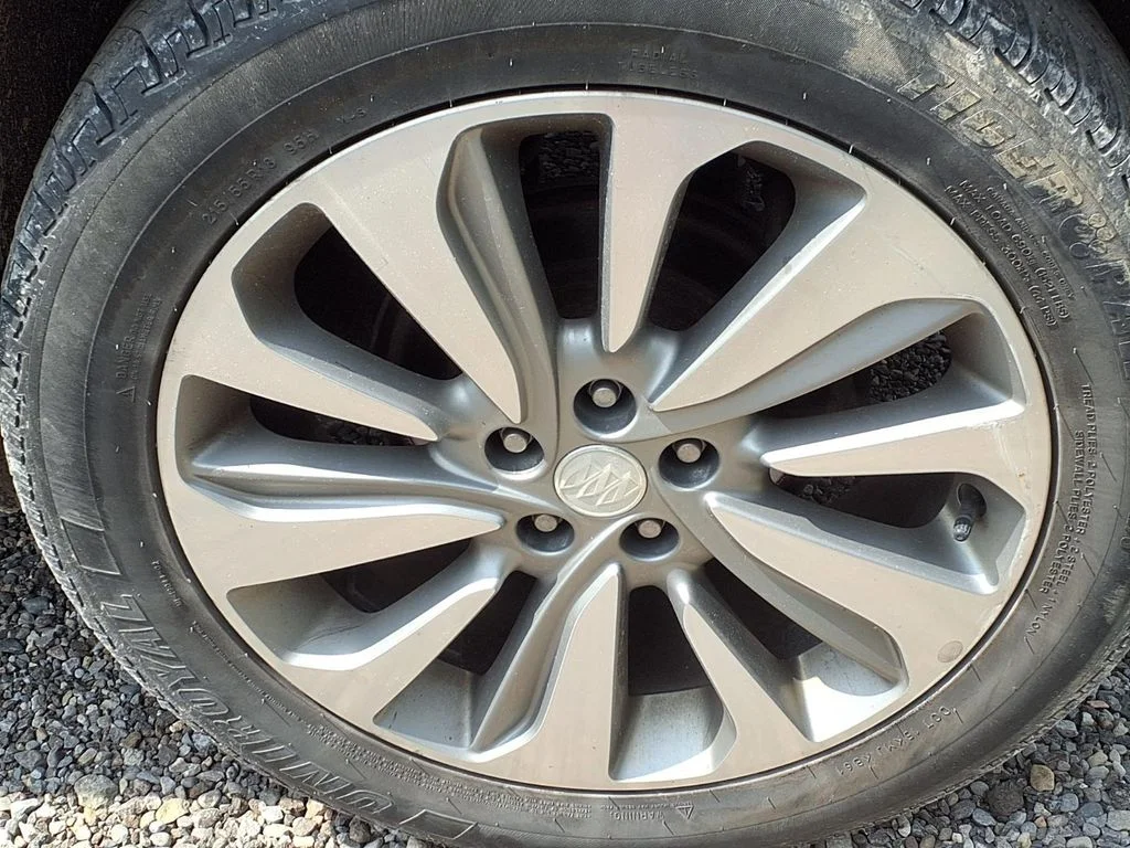 Used 2017 Silver Buick Preferred image 7