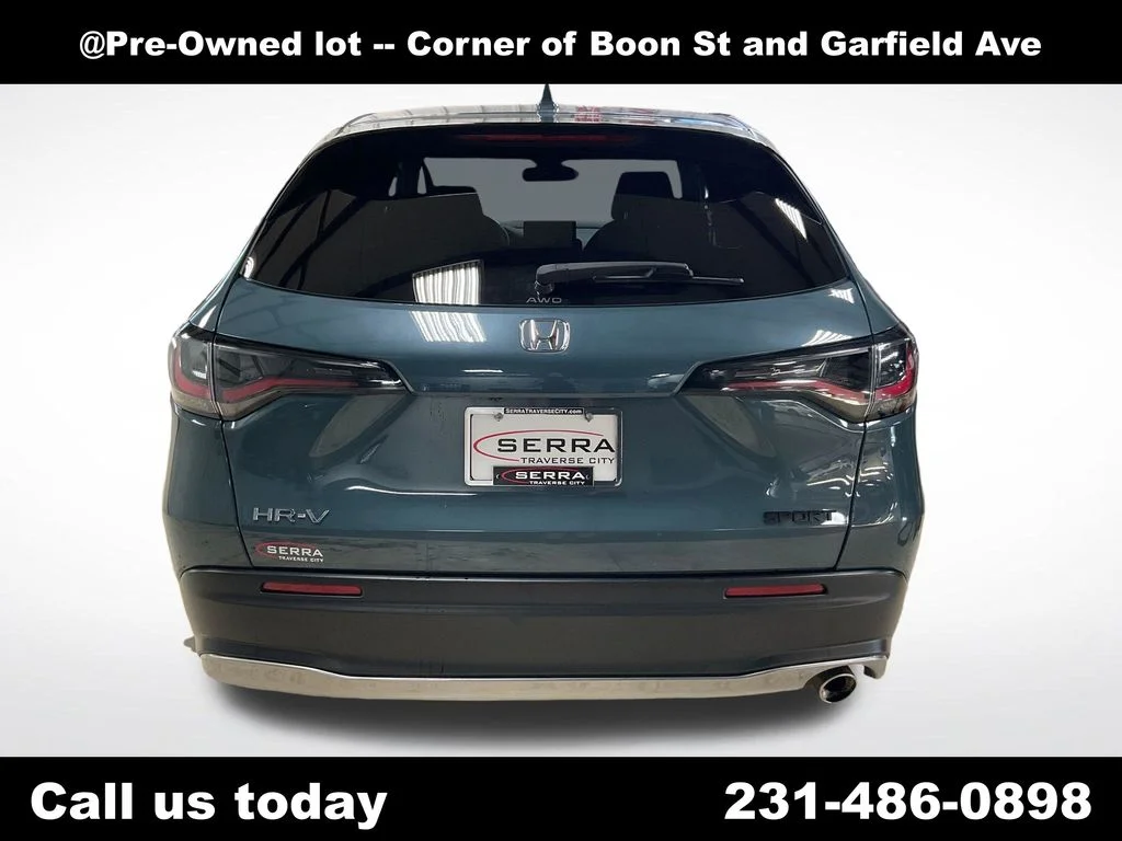 Used 2024  Honda Sport image 4