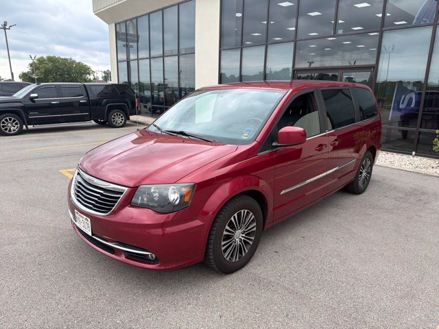 2014 Chrysler Town & Country S