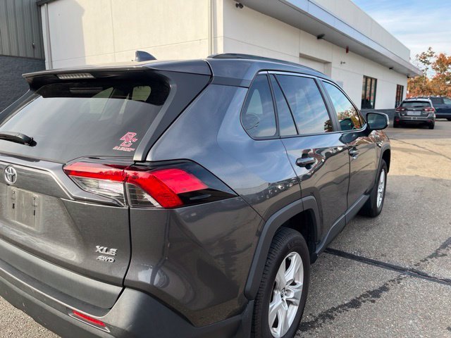 Used 2020 Gray Toyota XLE image 3
