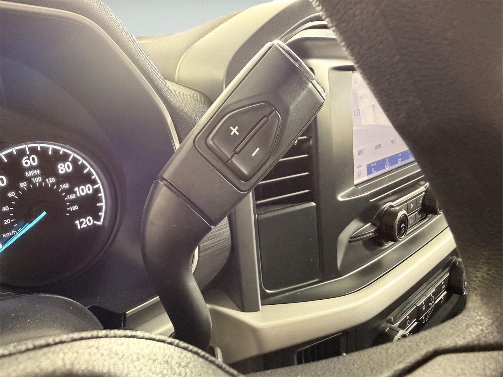 Used 2023 Iconic Silver Ford XLT image 28