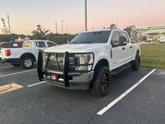 Used 2019 Oxford White Ford XLT image 3