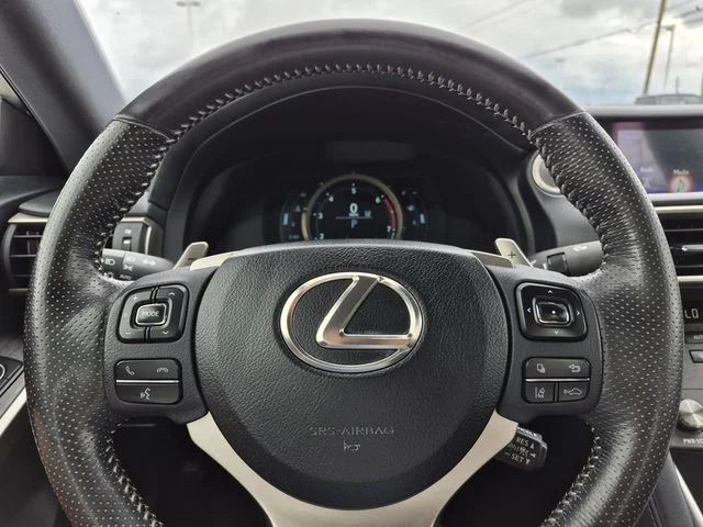 Used 2020 Ultra White Lexus 300 image 23