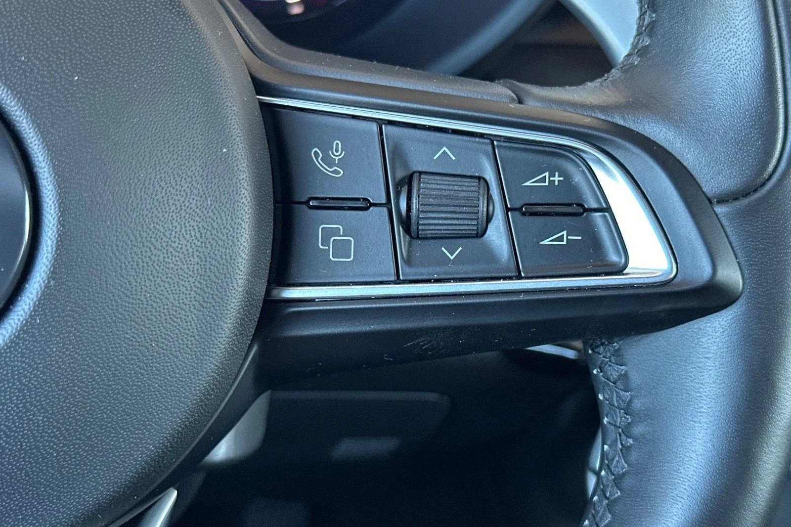 Used 2024 Blue Dodge R/T Plus image 29
