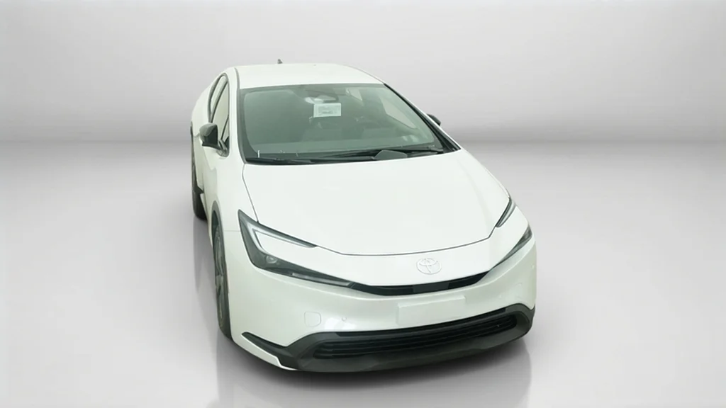 New 2027 Wind Chill Pearl Toyota LE image 4