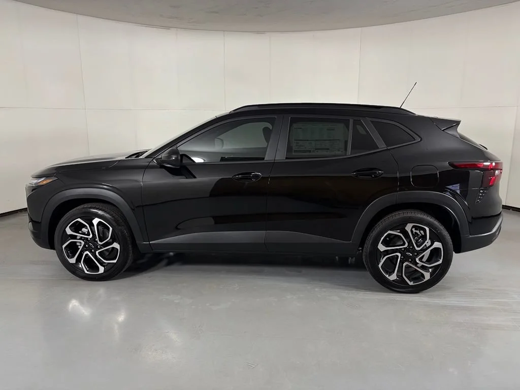 New 2026 Mosaic Black Metallic Chevrolet 2RS image 6