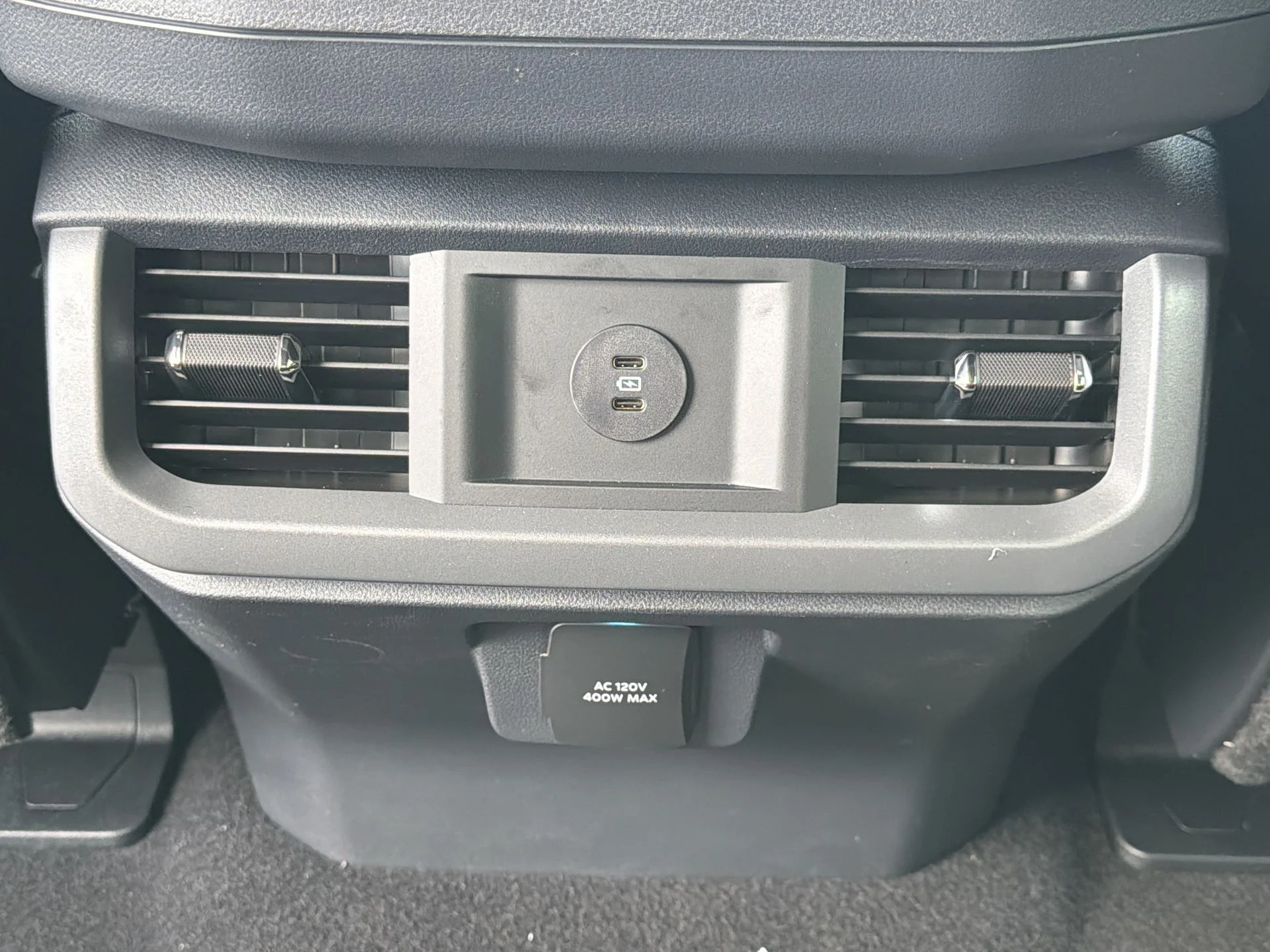 New 2026 Oxford White Ford XLT image 28