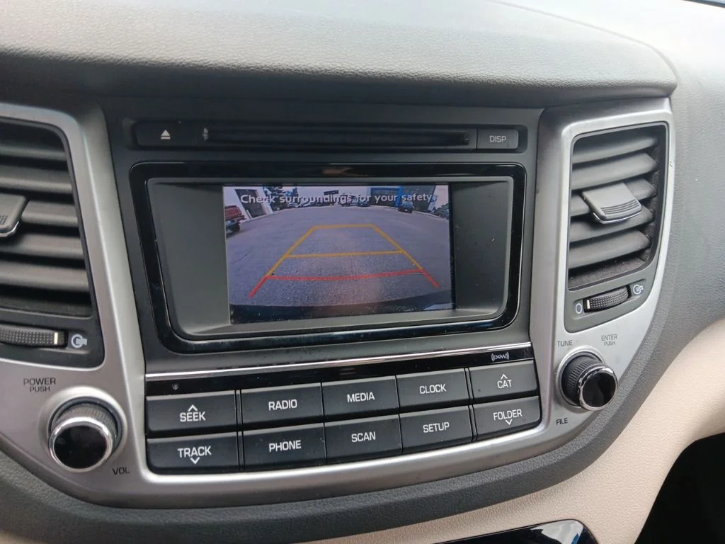 Used 2016 Ruby Wine Hyundai Sport image 23