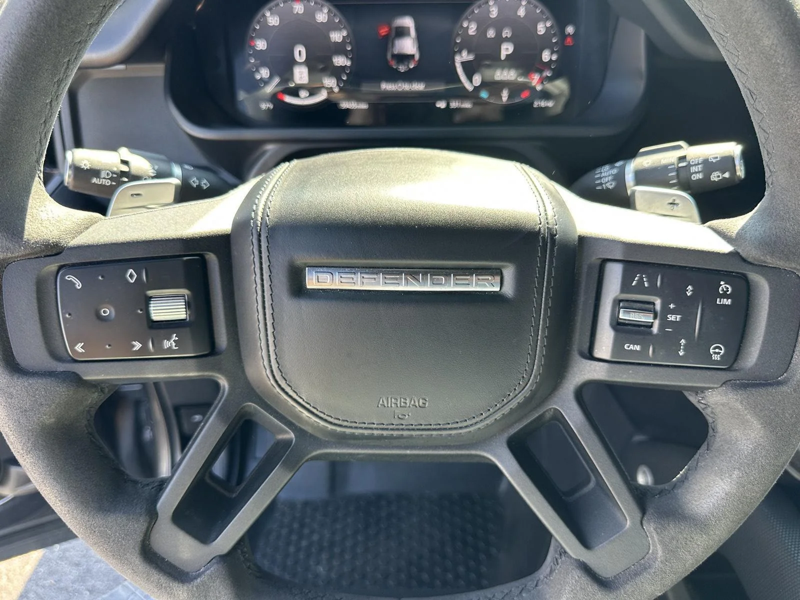 Used 2023 Carpathian Grey Premium Metallic Land Rover Carpathian Edition image 27