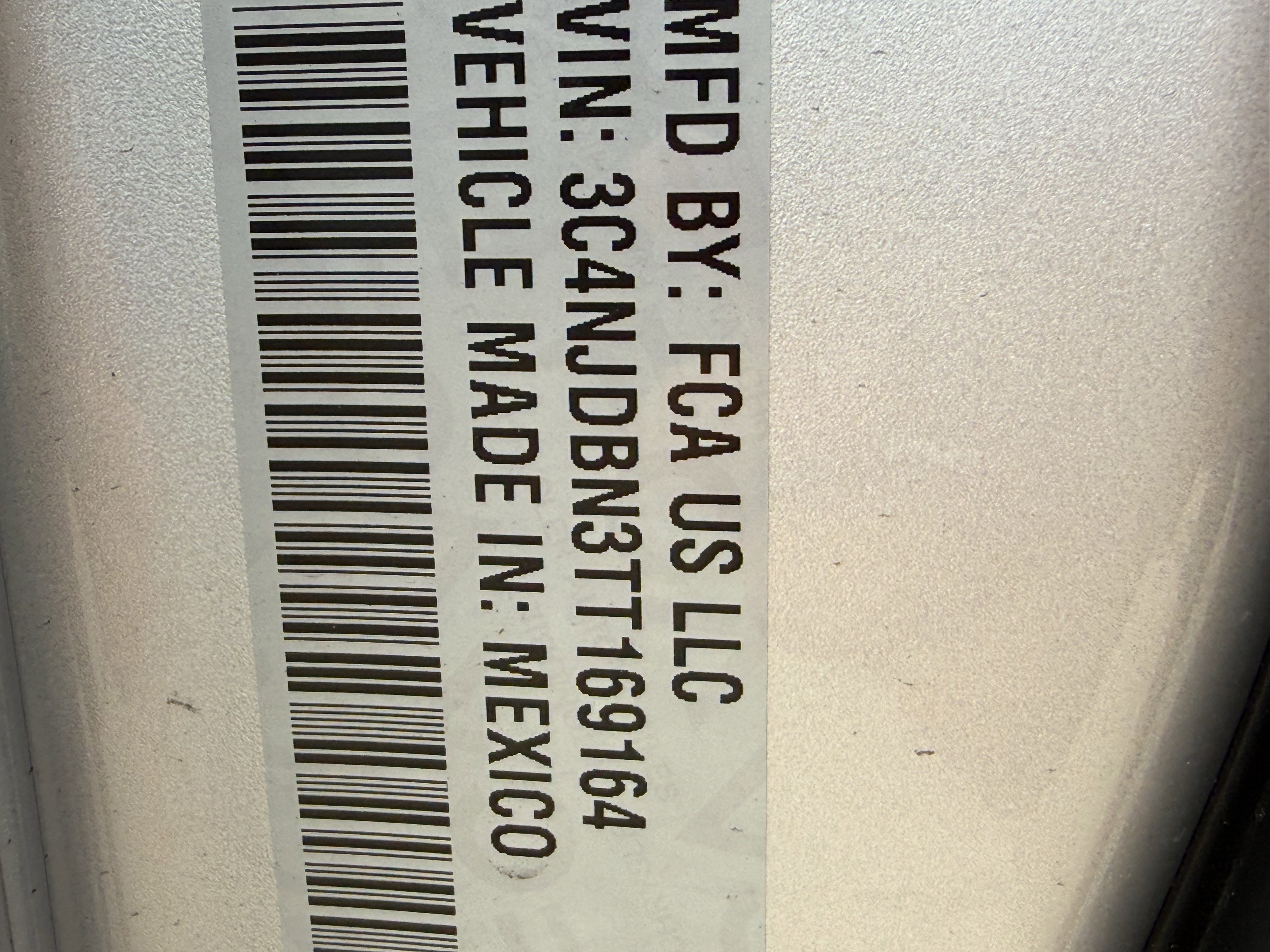 New 2026 Silver Zynith Metallic Clearcoat Jeep Latitude Altitude image 17