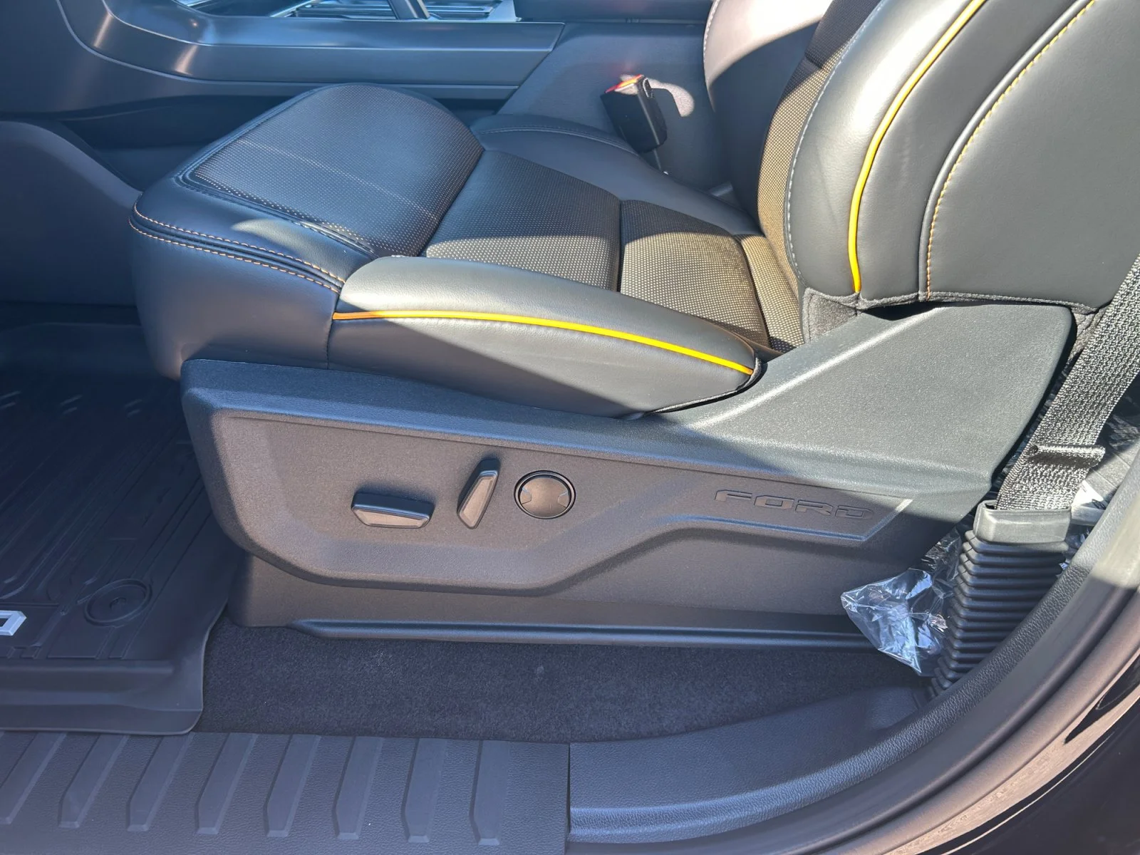 New 2026 Antimatter Blue Metallic Ford Tremor image 15