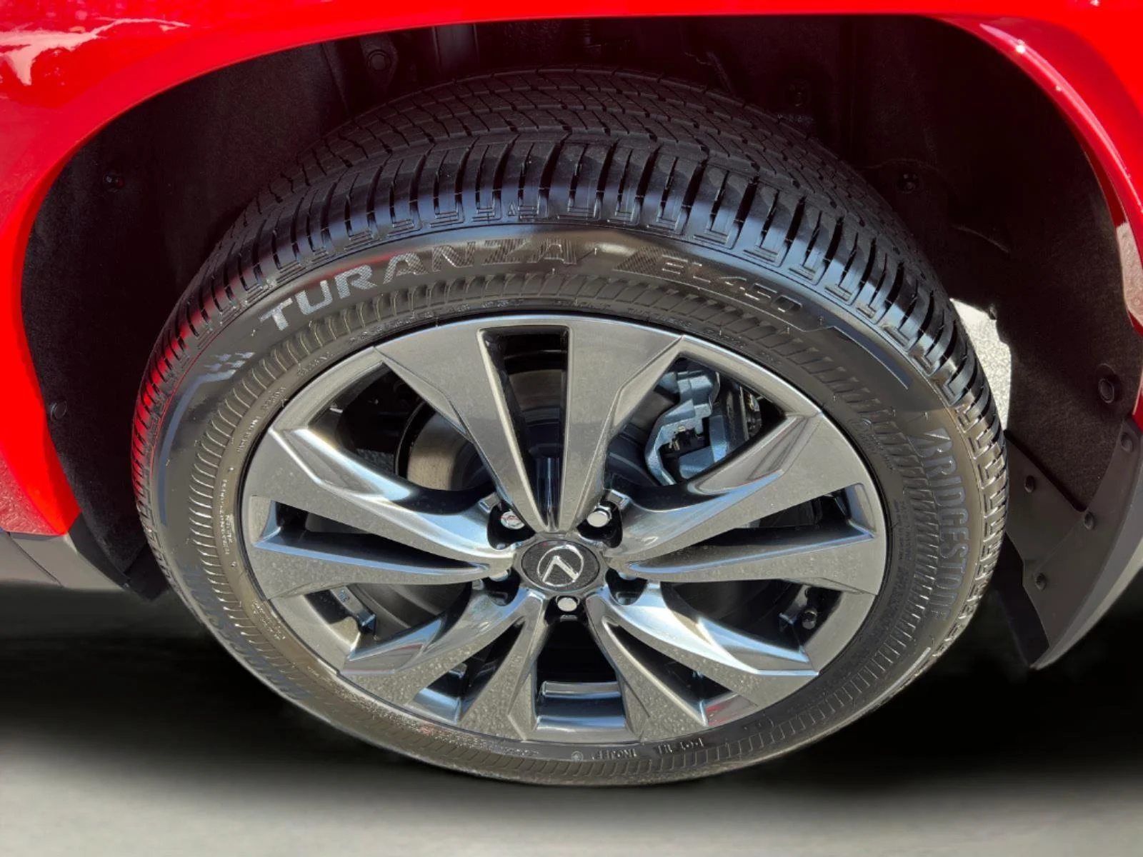 2025 Lexus UX - Photo 26