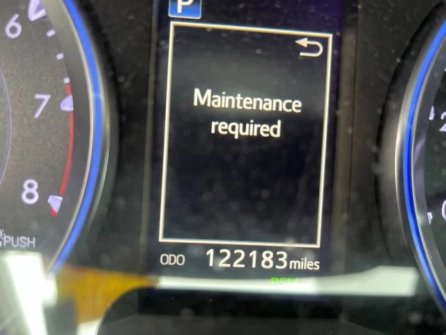 Used 2019 Midnight Black Metallic Toyota XLE image 15