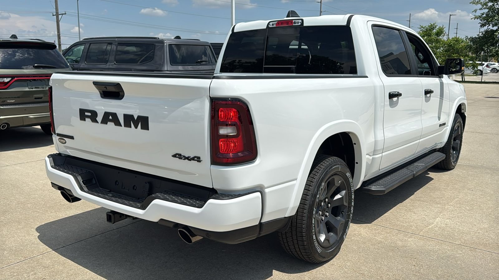 New 2026 Bright White Clearcoat RAM Big Horn/Lone Star image 16