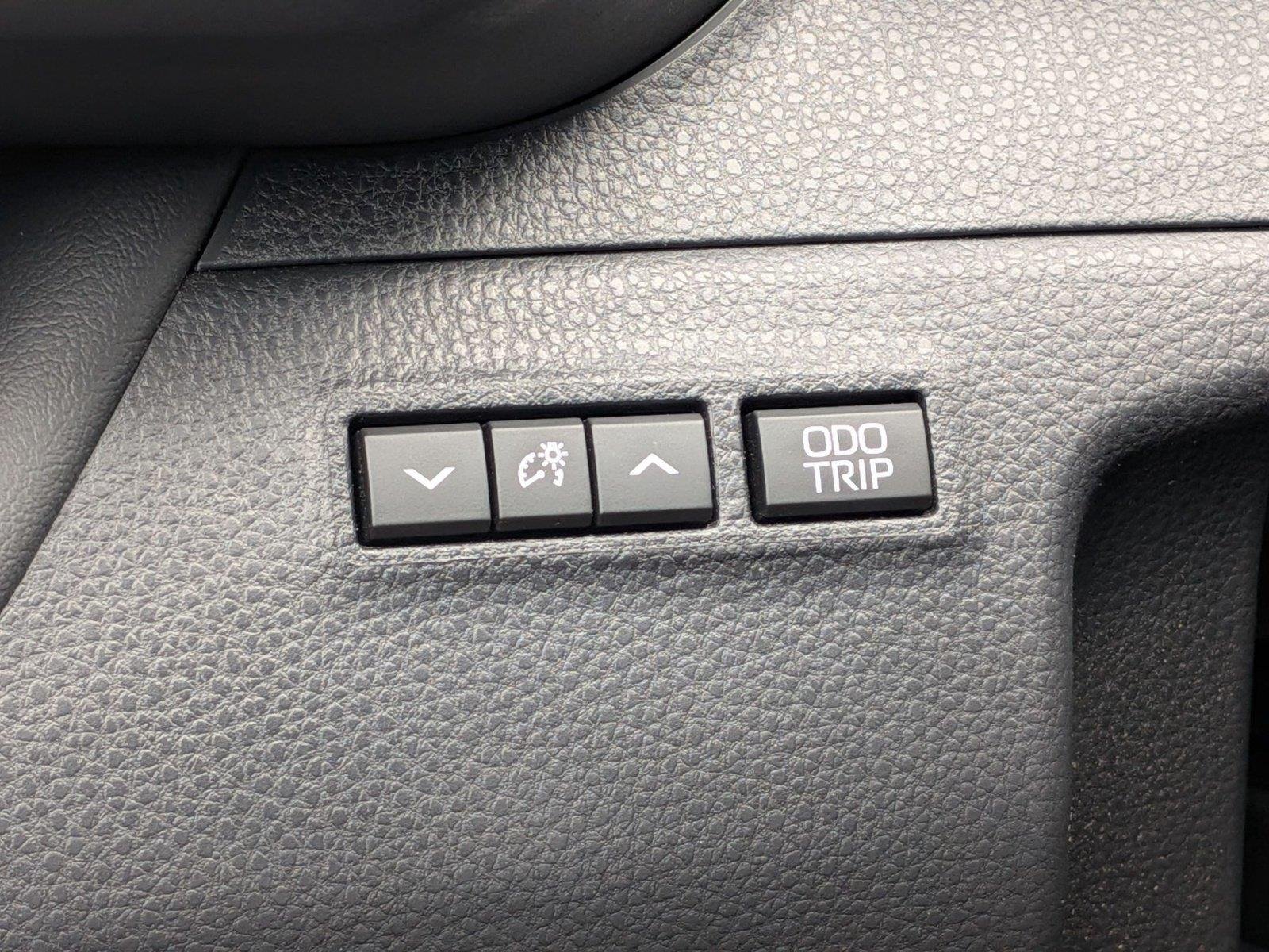 Used 2025 Oxygen White Toyota Limited image 19