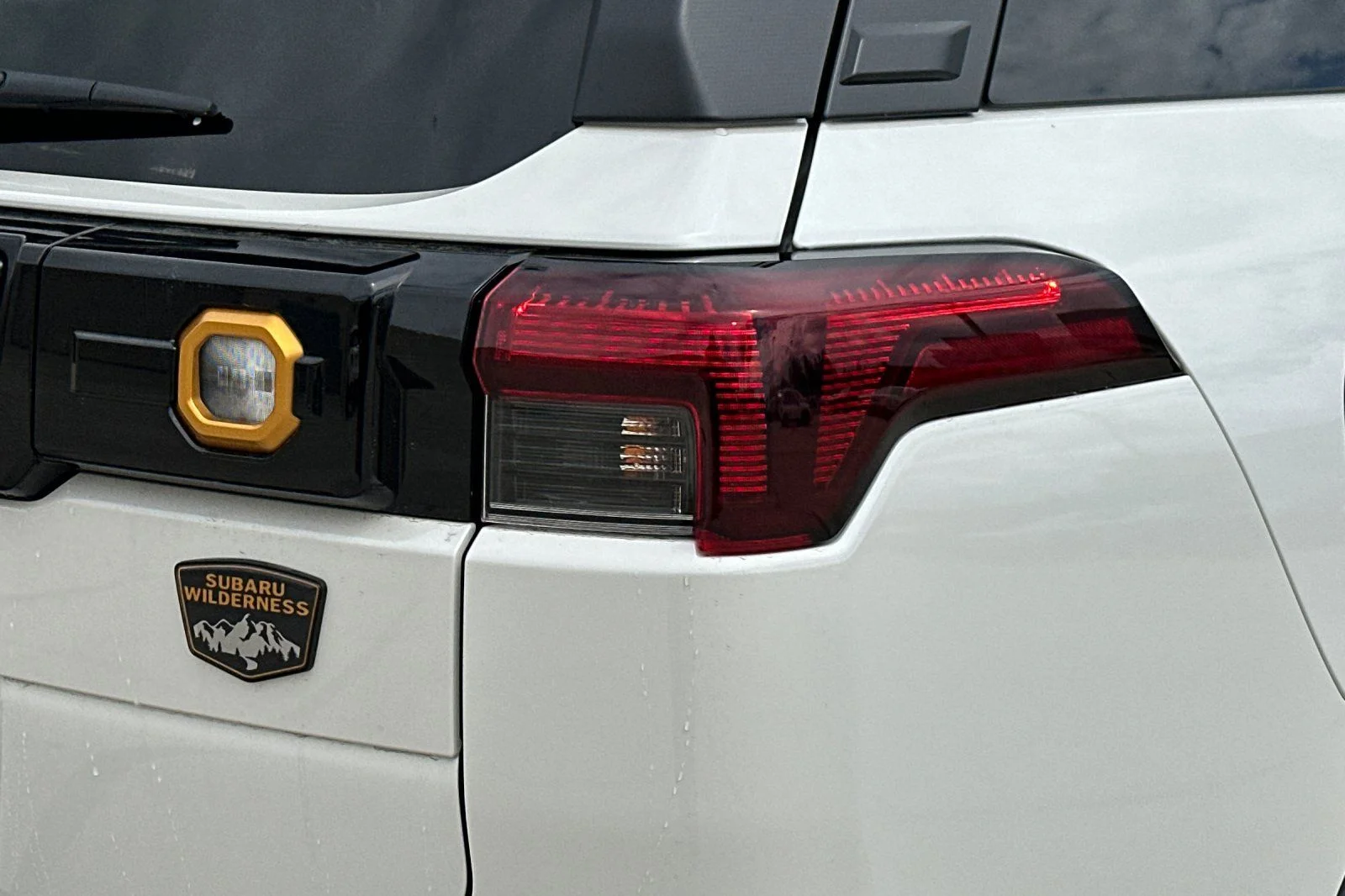 New 2026 CRYSTAL WHITE PEARL Subaru Wilderness image 35