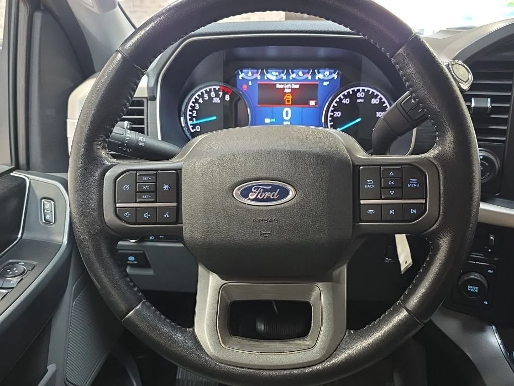 Used 2021 White Ford XLT image 17