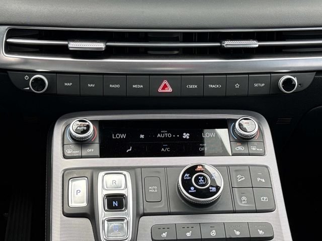 Used 2023 Red Hyundai Calligraphy image 20