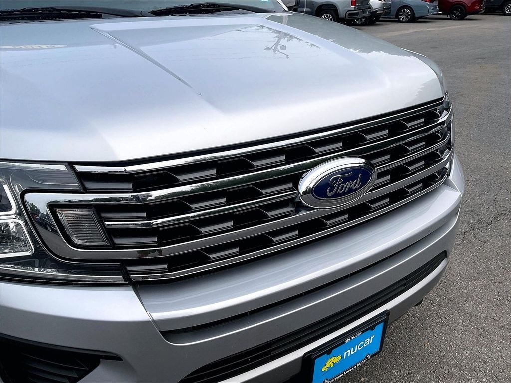 Used 2018 Silver Ford XLT image 31