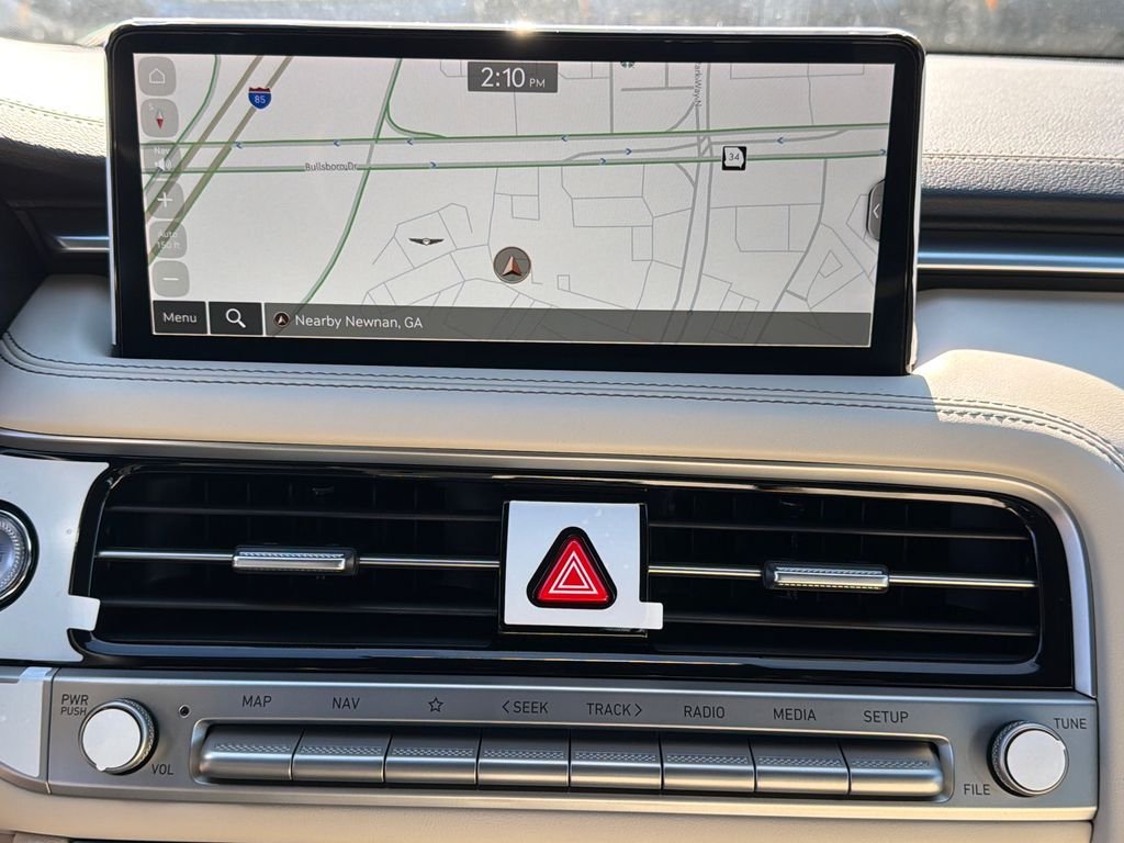2026 GENESIS G70 Standard - Photo 28