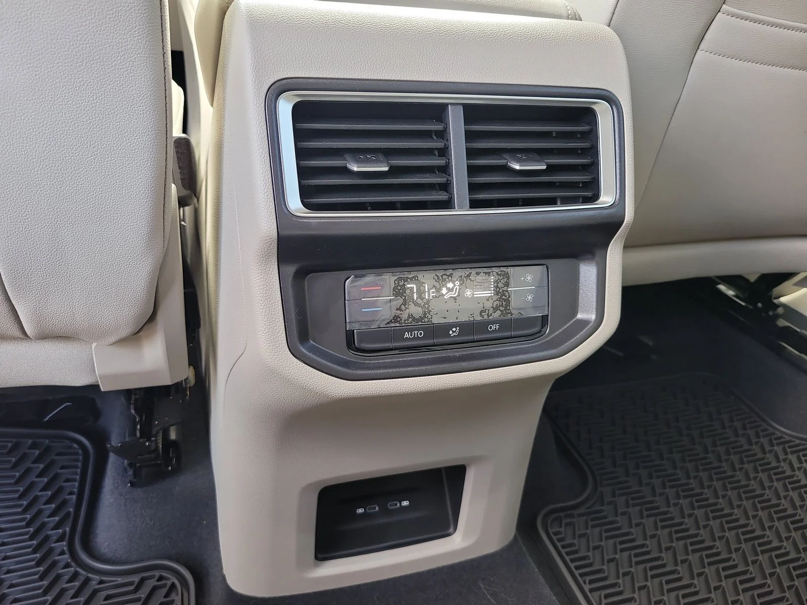 New 2026 Opal White Pearl Volkswagen 2.0T SE image 12