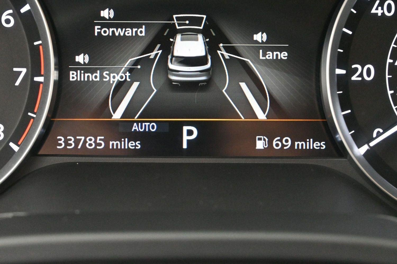 Used 2023 Mineral Black INFINITI PURE image 21