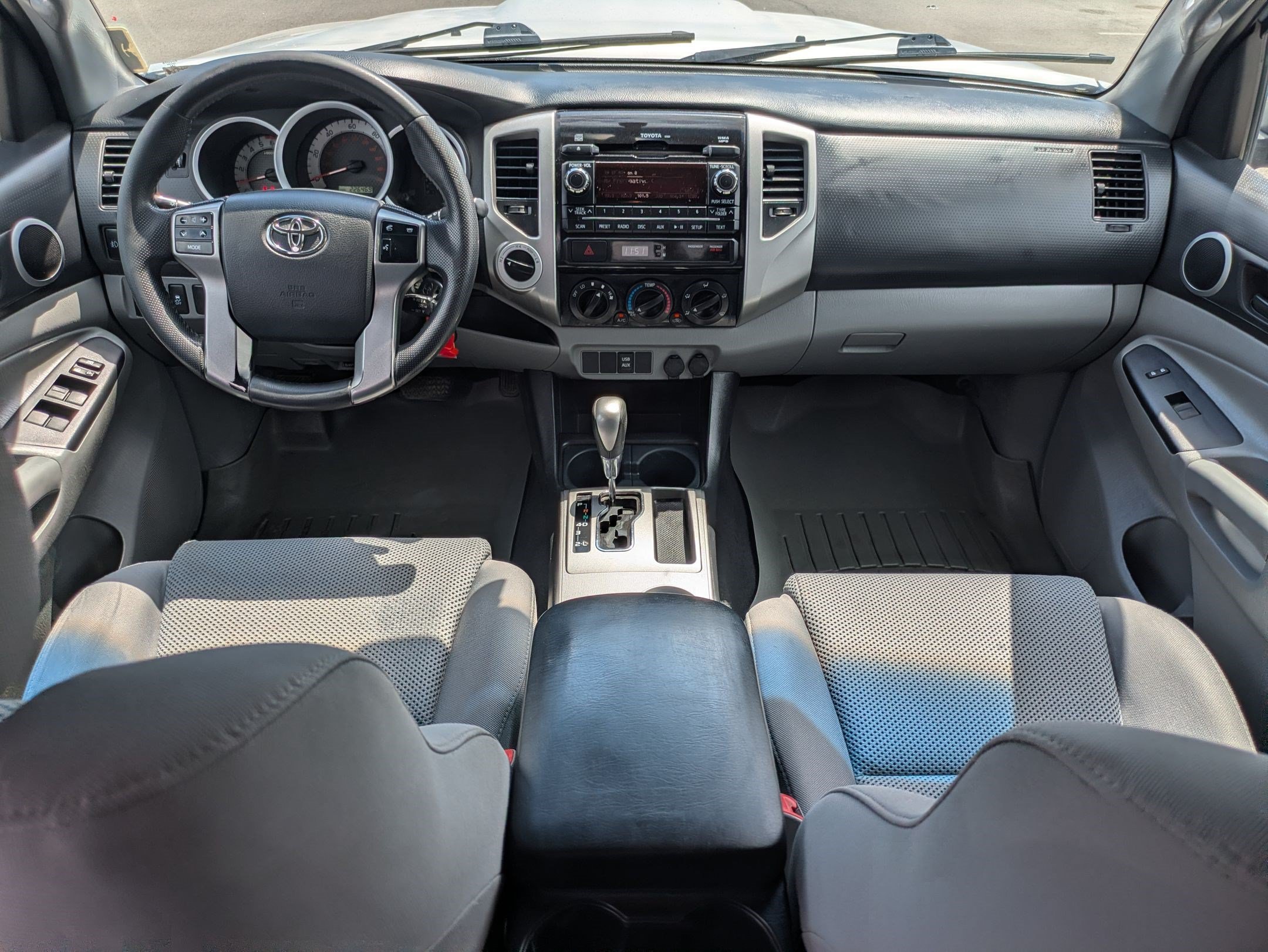 Used 2012 Silver Streak Mica Toyota 4WD Double Cab V6 MT (Natl) image 26