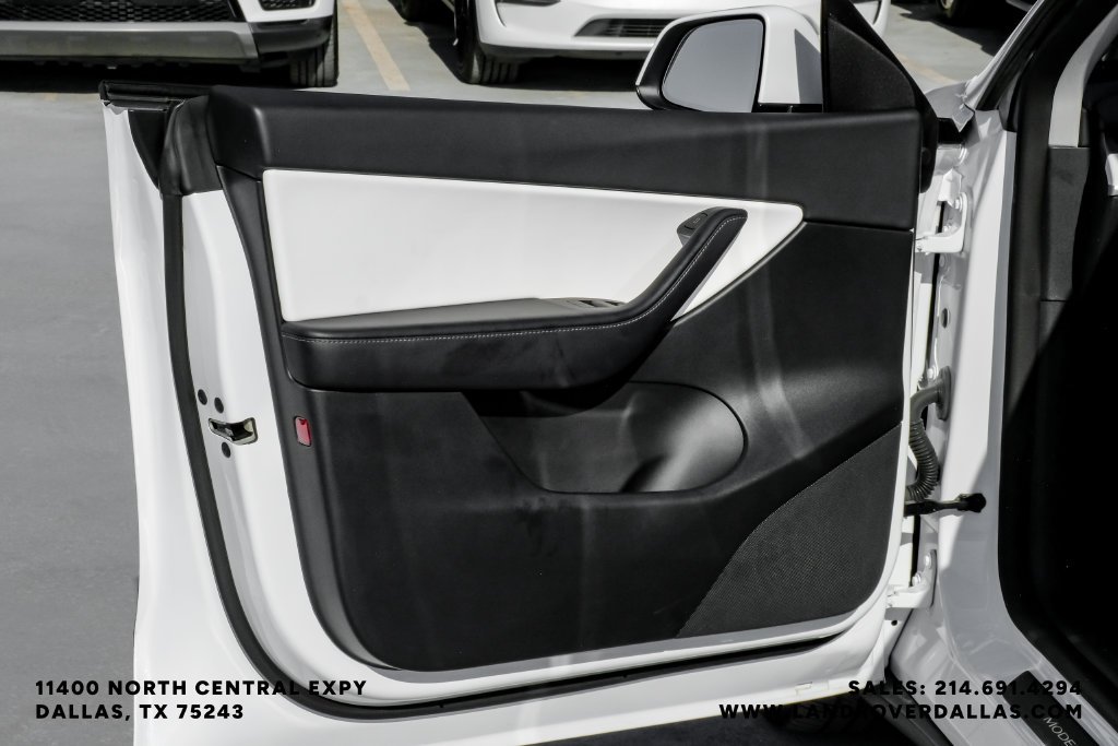 Used 2022 Pearl White Multi-Coat Tesla Performance image 31