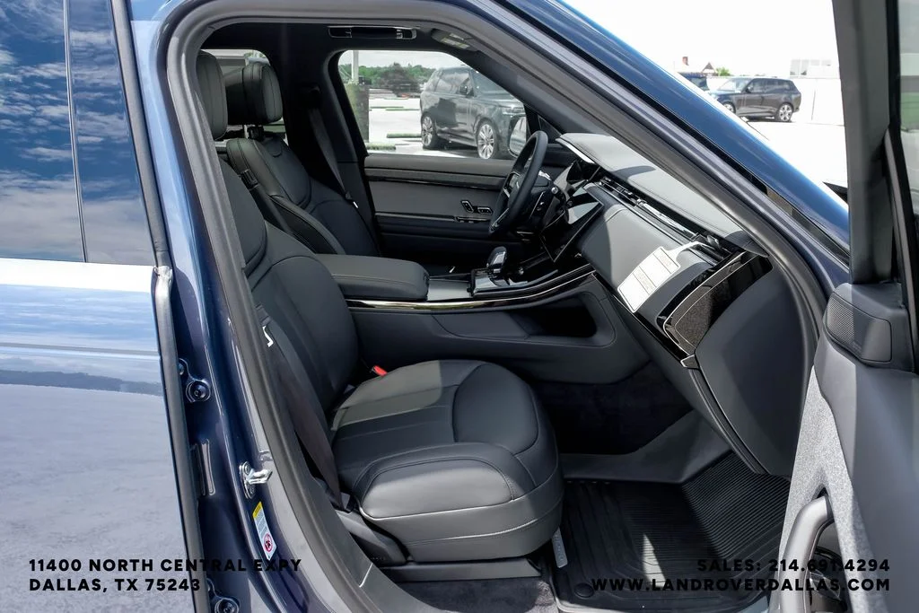 New 2026 Varesine Blue Metallic Land Rover Dynamic SE image 36