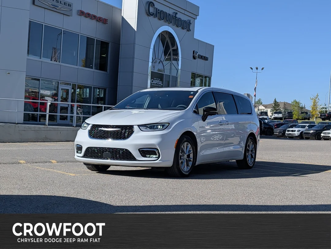 Used 2026 White Chrysler Limited - Nappa Leather - Heated Wheel - Remote Start - Panoramic Sunroof & More image 1