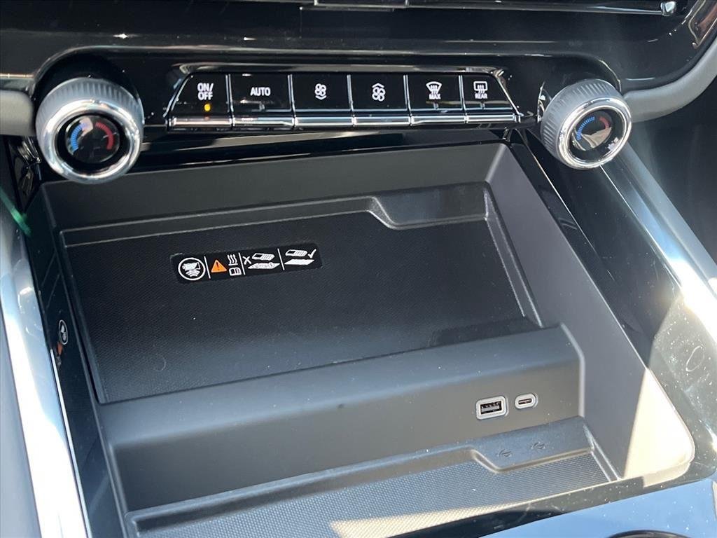2026 Chevrolet Tahoe LT - Photo 17