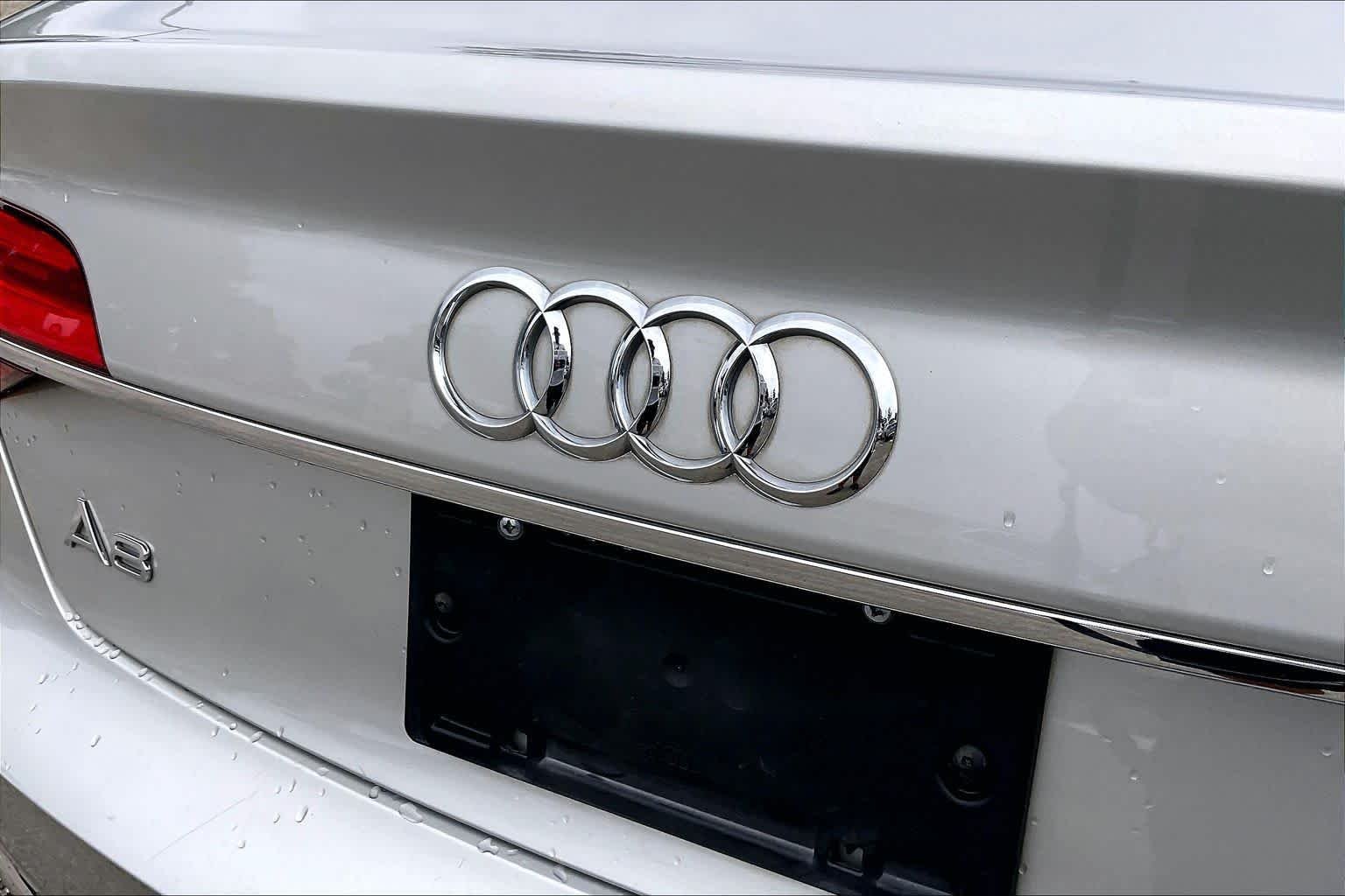 Used 2015 Cuvee Silver Metallic Audi 3.0T image 18
